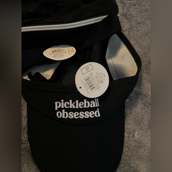Pickleball hat and pouch - Picture 1 of 5